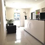 Hotel Academy 3*