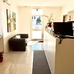 Hotel Academy Fiumicino