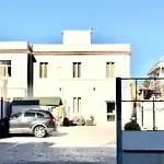 Hotel Academy 3*