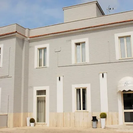 Academy 3* فيوميتشينو