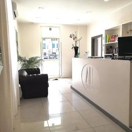Hotel Academy 3*