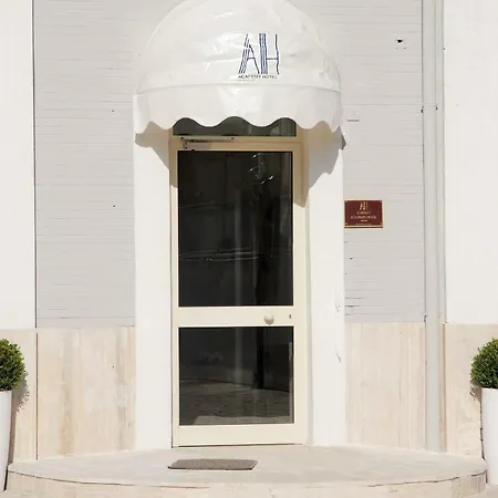 Academy Hotel 3*
